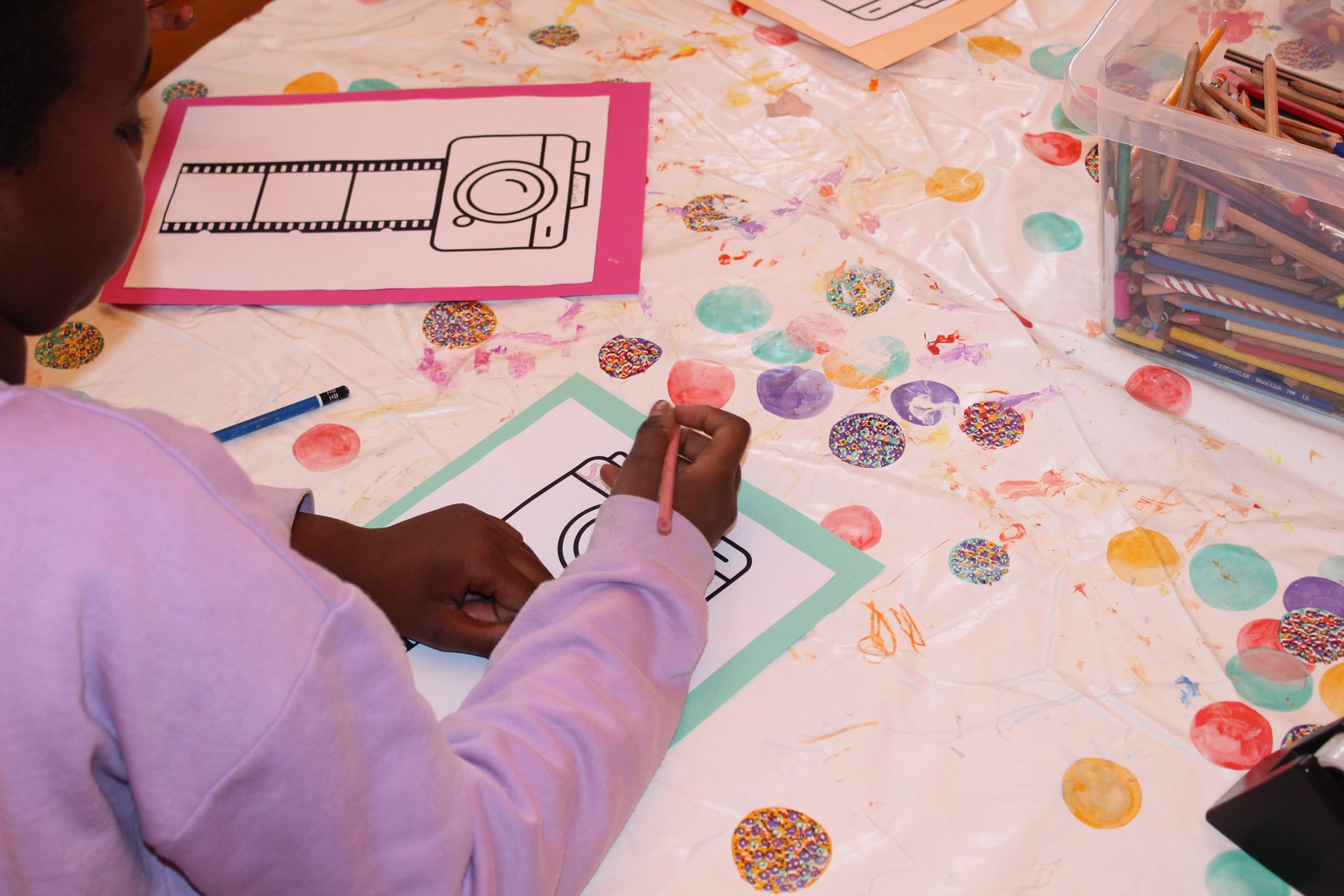 Pinsel & Pizza! – Kunstworkshop für Kinder und Jugendliche
